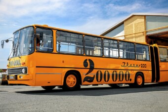 Ikarus nosztalgiabuszokat leplezett le a Volánbusz