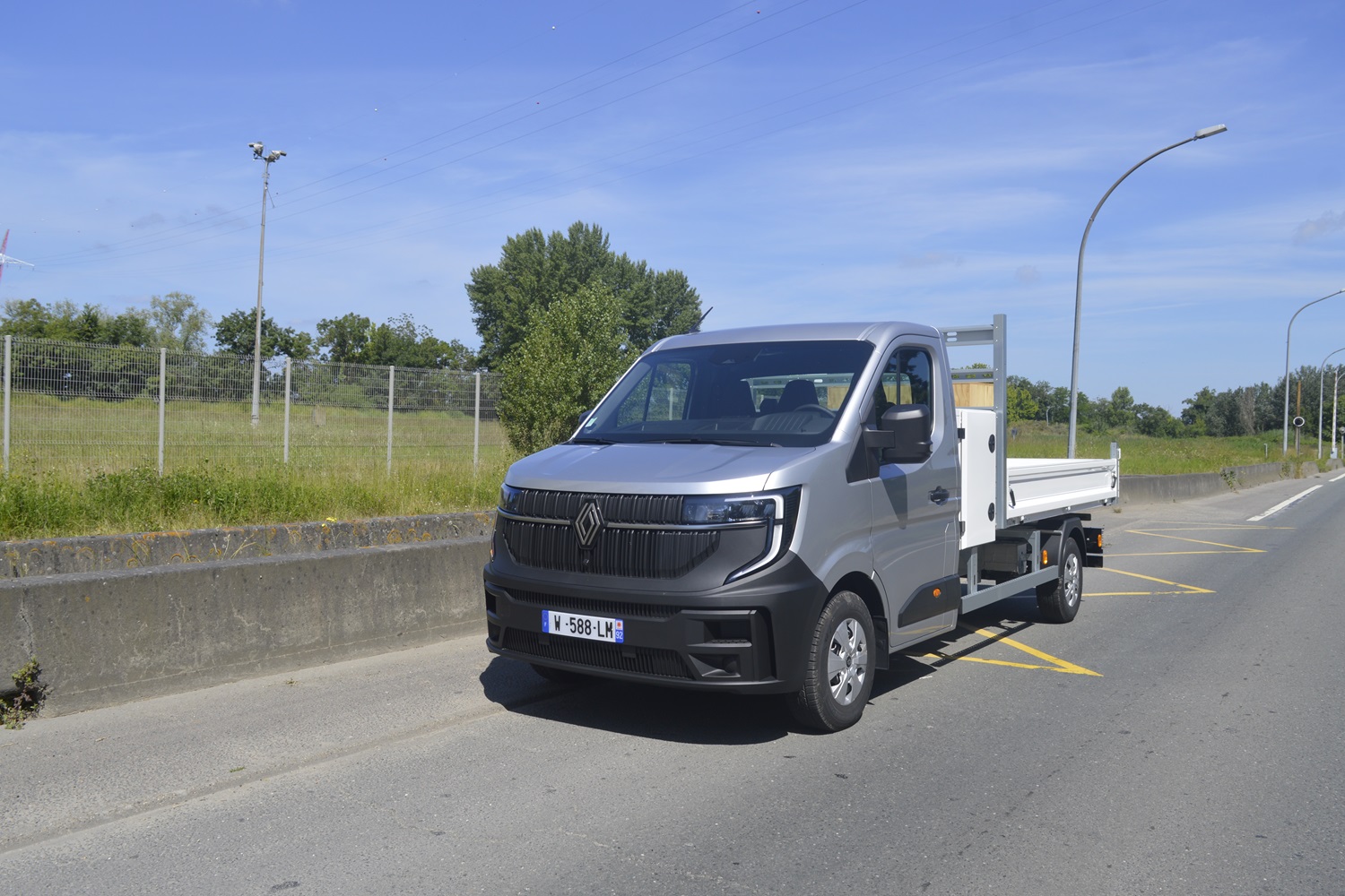 Magyarul is tud az új Renault furgon 21