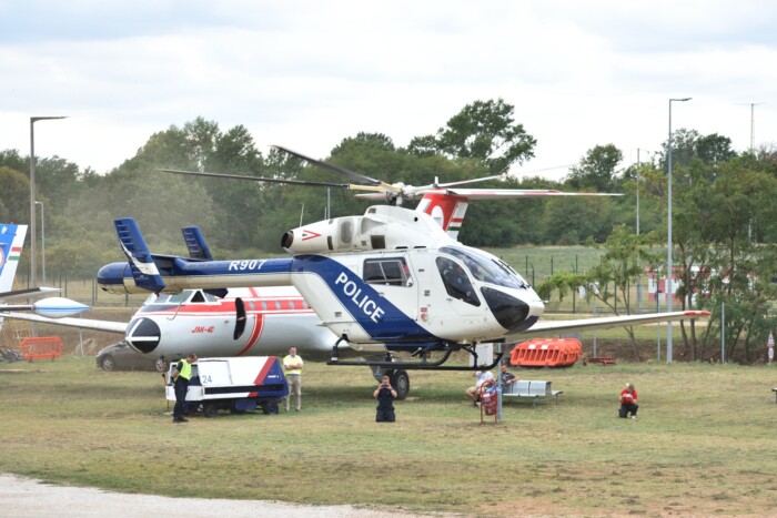 Ma sok lesz itt a rendőr. Érdemes lesz arra kerülni 1