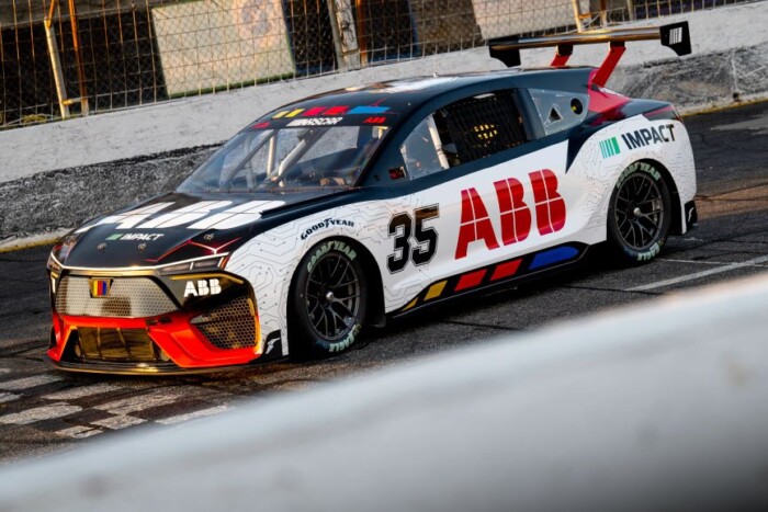 Ez az autó egyszerre Ford, Chevrolet és Toyota 5 | Vezess Ez az autó egyszerre Ford, Chevrolet és Toyota 5