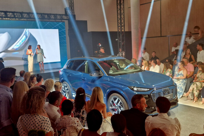 Győztesekkel és divatmodellekkel érkezett az új Audi Magyarországra