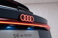 Élőben is szexi az Audi elektromos kombija! 55