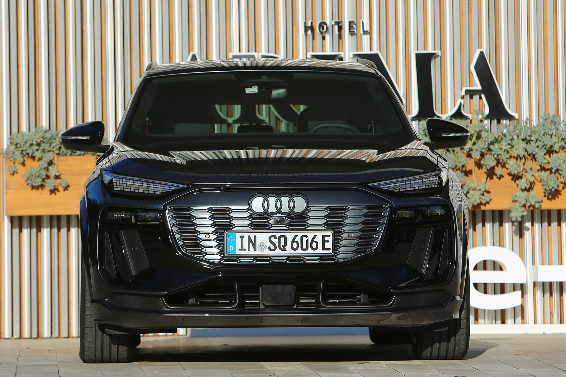 Végre Magyarországra ér a több éve várt Audi 52