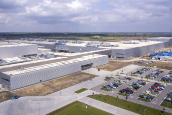 Máris elvettek egy modellt a debreceni BMW-gyártól