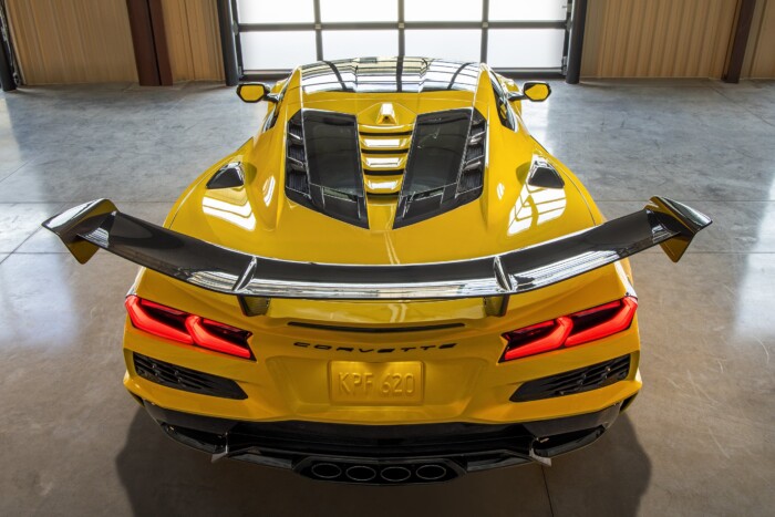 Ezer lóerő fölött az ikonikus sportkocsi 9