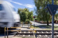 Szétverték a MÁV emeletes vonatát, 50 millió a kár 2 Szétverték a MÁV emeletes vonatát, 50 millió a kár 2