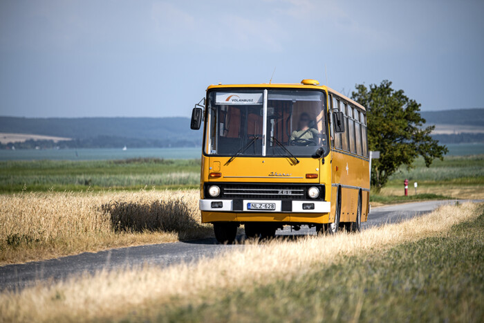 Fejest ugorhatsz a retróba a hétvégén a Balatonnál 4