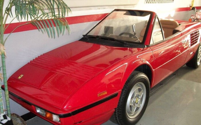 Félbevágott Ferrarit találtak egy garázsban 1 | Vezess Félbevágott Ferrarit találtak egy garázsban 1