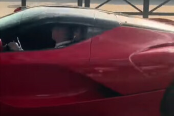 Milliárdos autó gurult végig Budapesten, magyar rendszámmal