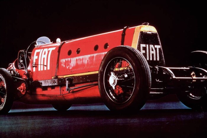 Így szól egy közel száz éves ördögi olasz gépszörny