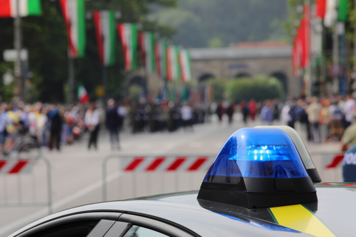 Ma sok lesz itt a rendőr. Érdemes lesz arra kerülni