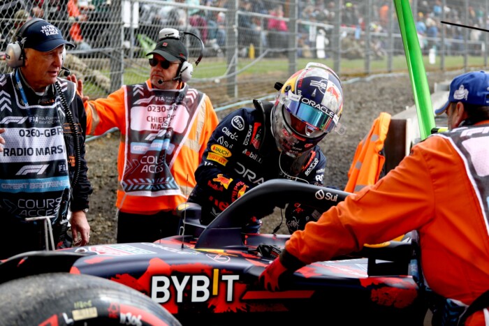 F1: Ultimátumot adott Péreznek a Red Bull 4 | Vezess F1: Ultimátumot adott Péreznek a Red Bull 4