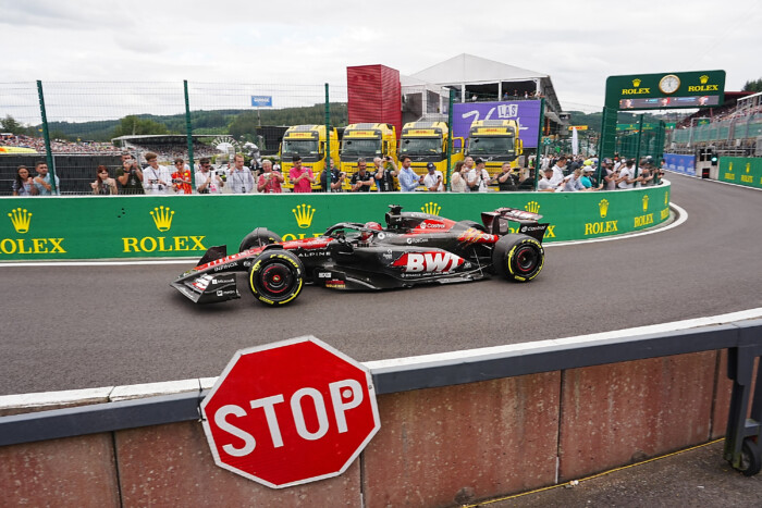 Versenyzője után kémkedett az F1-es csapat