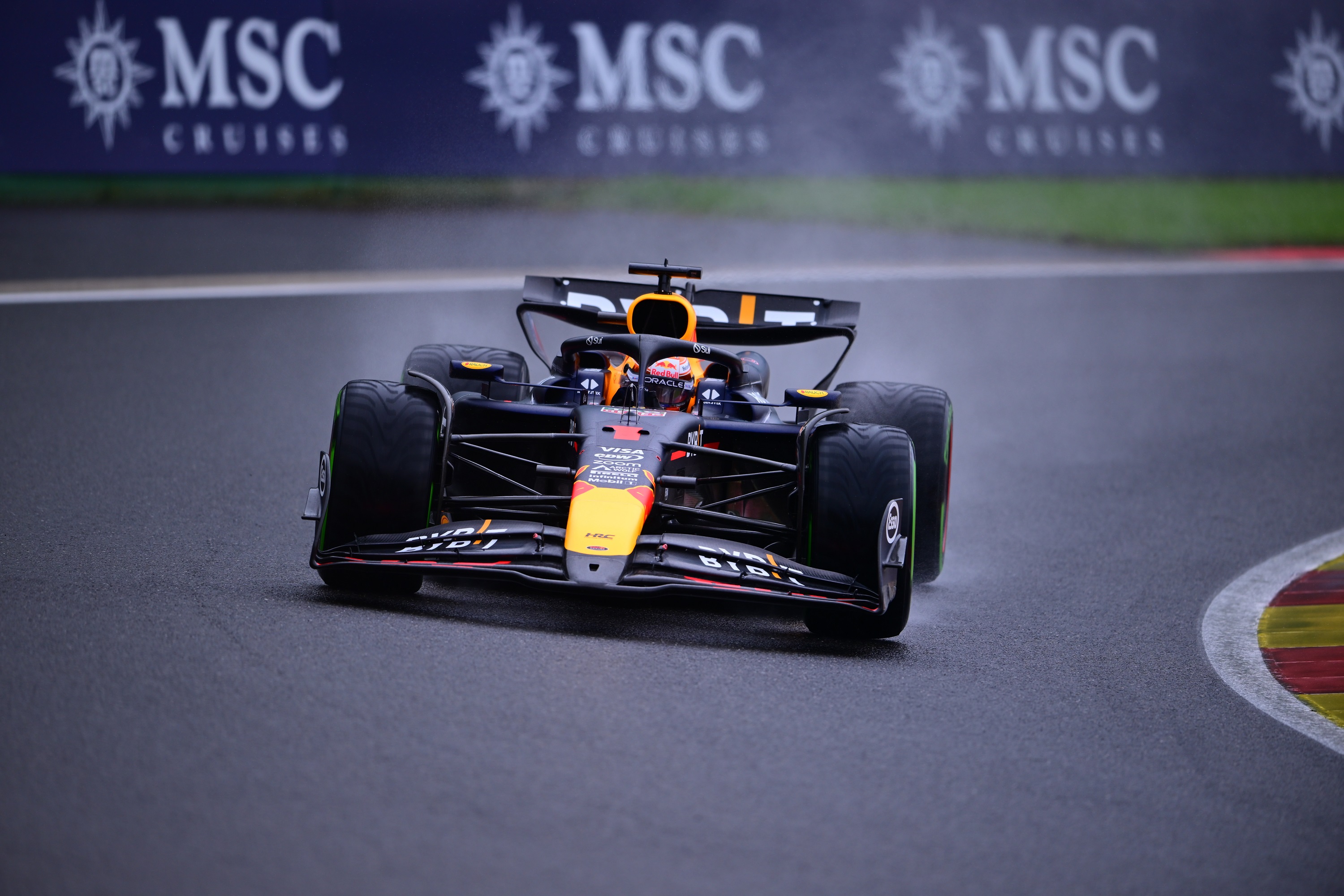 F1: Verstappen a leggyorsabb, de nem az övé a belga pole