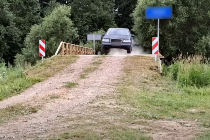 Rég láttunk ennyire őszinte öregautós veretést