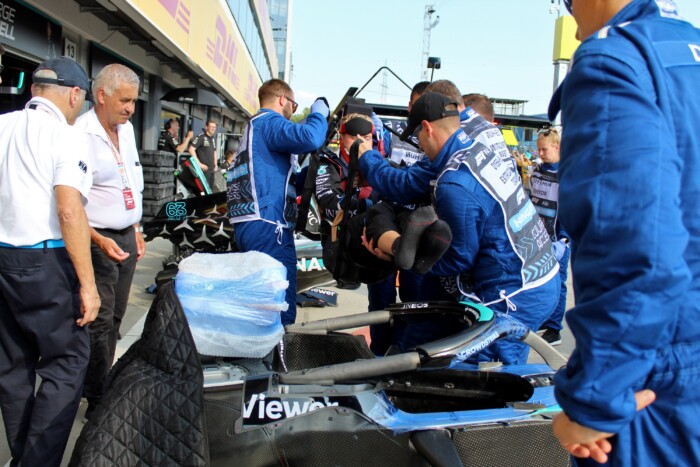 F1: Így készülnek a bajra a Magyar Nagydíjon 5 | Vezess F1: Így készülnek a bajra a Magyar Nagydíjon 5