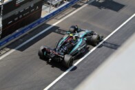 F1: Kék halál a Mercedesnél, villantott a Ferrari 28