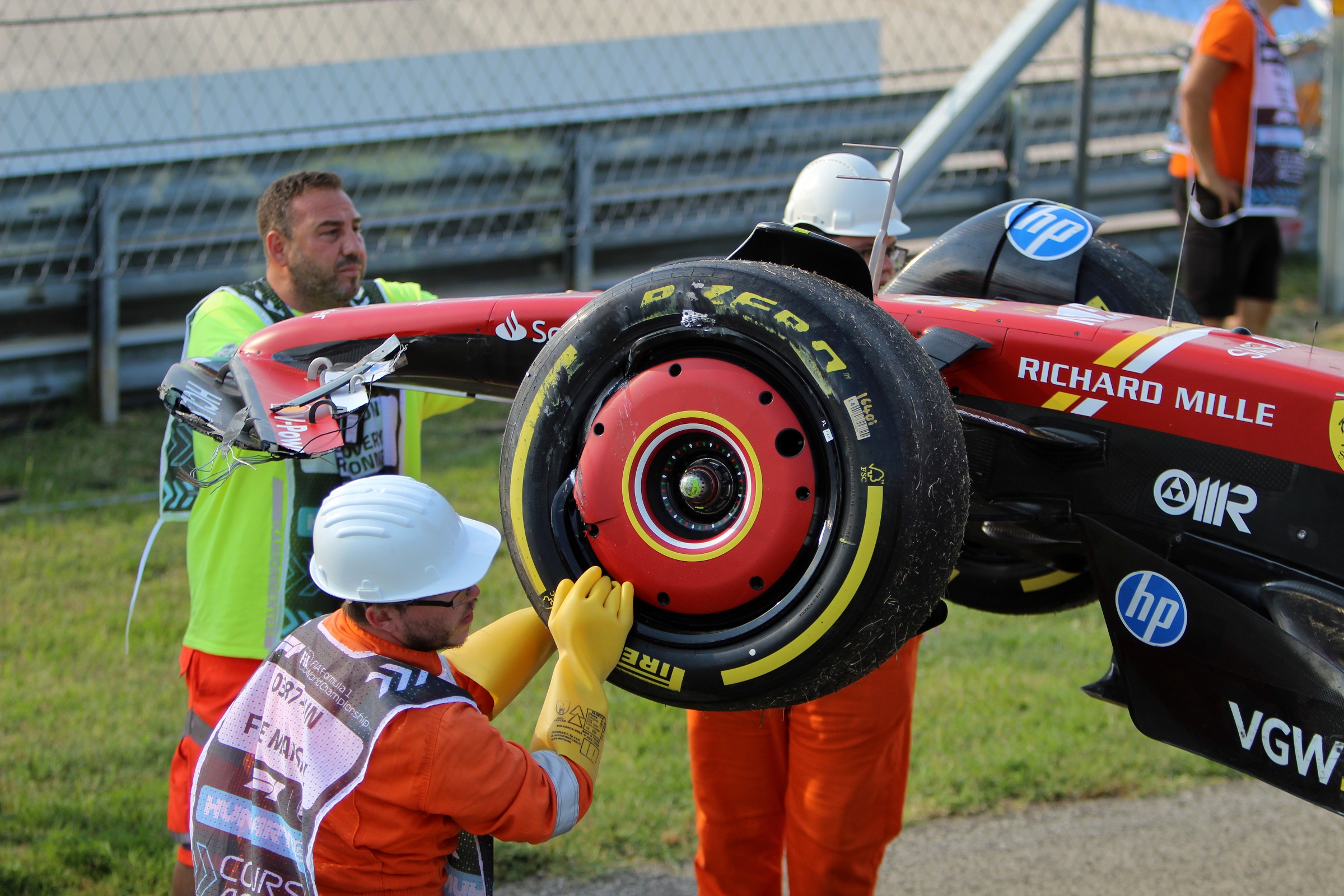 F1: Leclerc falnak vágta a Ferrarit a Hungaroringen 8