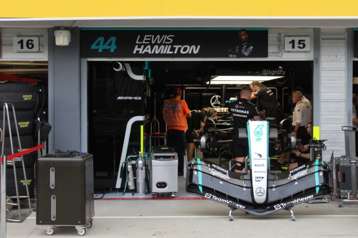 F1: Ha ez történik, Hamilton marad a Mercedesnél