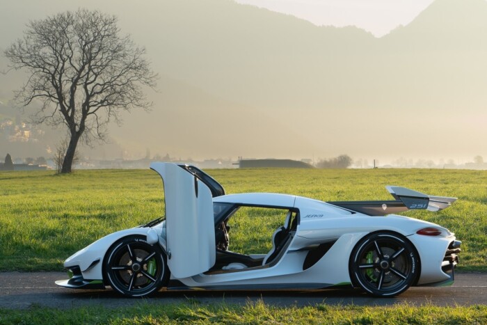 Új autót kap a kigyulladt Koenigsegg tulajdonosa