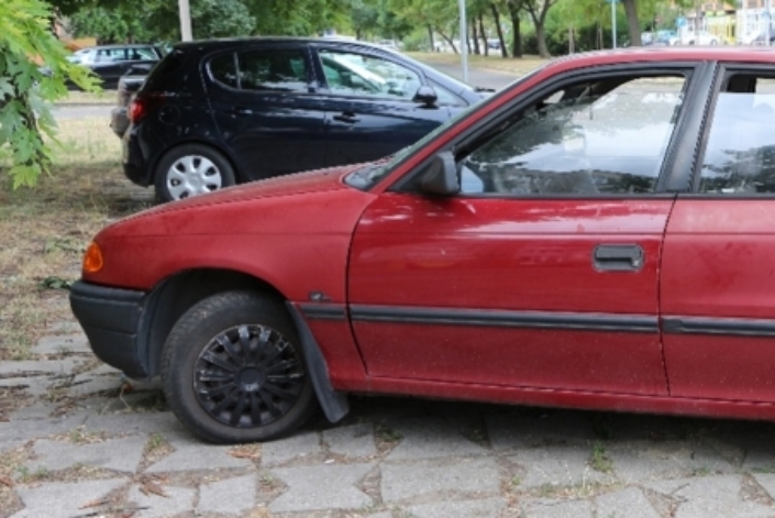 Lopott autóval bukott le a tolvaj szarka
