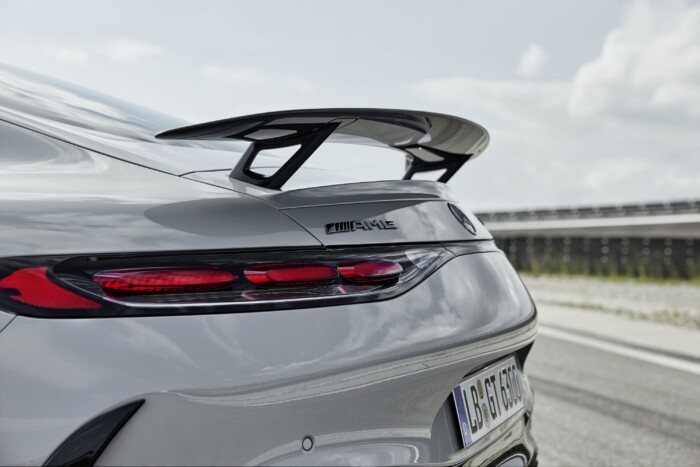 Nem magamutogató kezdőknek való ez az autó 8