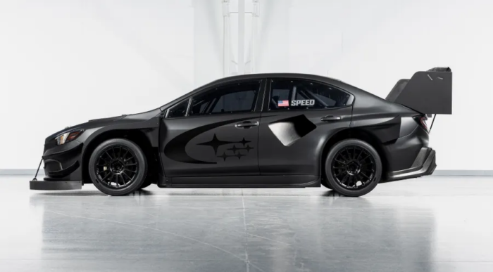 Brutális éjfekete szörnyet épített a Subaru egyetlen céllal 1