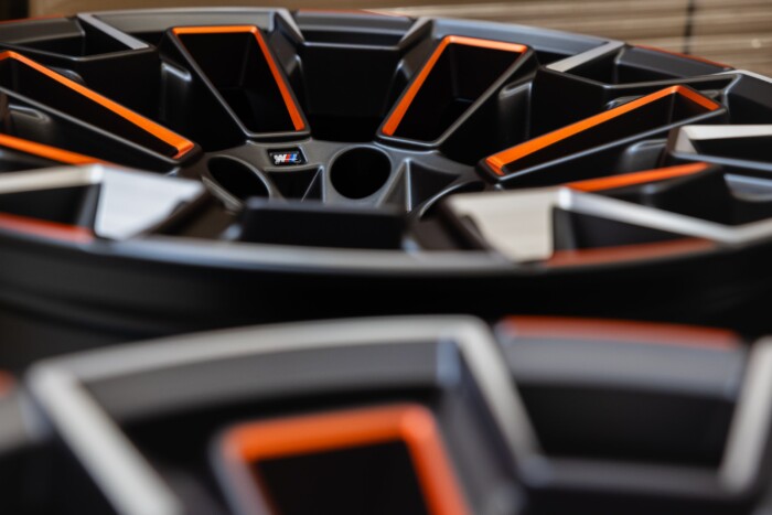 Nincs is ilyen autó, mégis megvehető 9