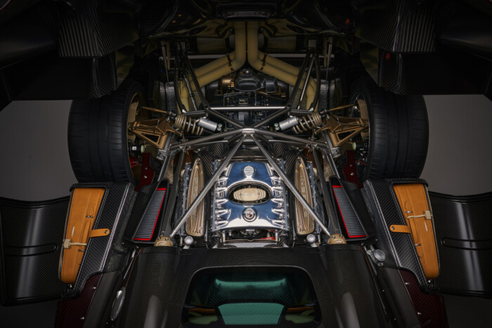 1,2 milliárd ez az autó, és ez csak az alapára 7