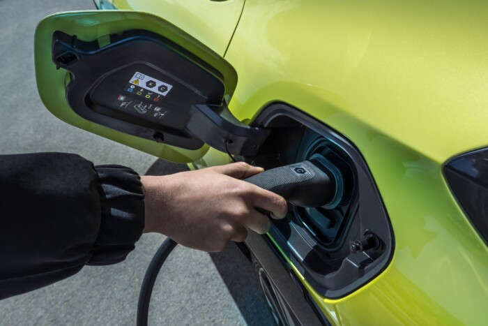 Már nálunk is kapható a megújult Peugeot e-208 6 | Vezess Már nálunk is kapható a megújult Peugeot e-208 6