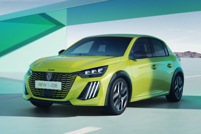 Már nálunk is kapható a megújult Peugeot e-208