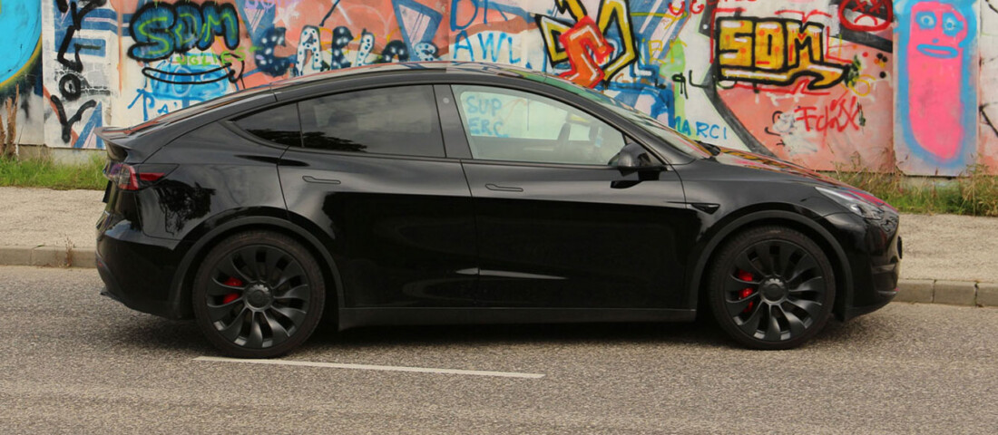 Harmadáron kínálták az új autókat Budapesten