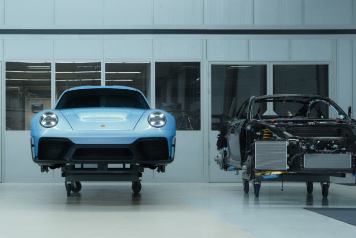 Marsbéli élményt ígér ez a sportkocsi 10