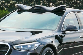 Közúton tesztelik az autót, amiben alhat a sofőr