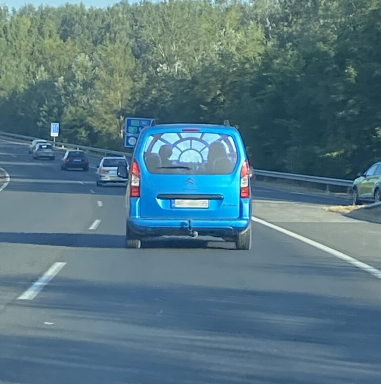 Az M0-son hasított a Millennium Falcon 1