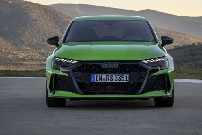 Összes pórusából versenyszagot áraszt ez az autó 6