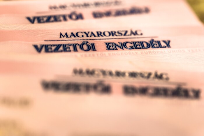 Áremelést hoz az ingyenes jogosítvány