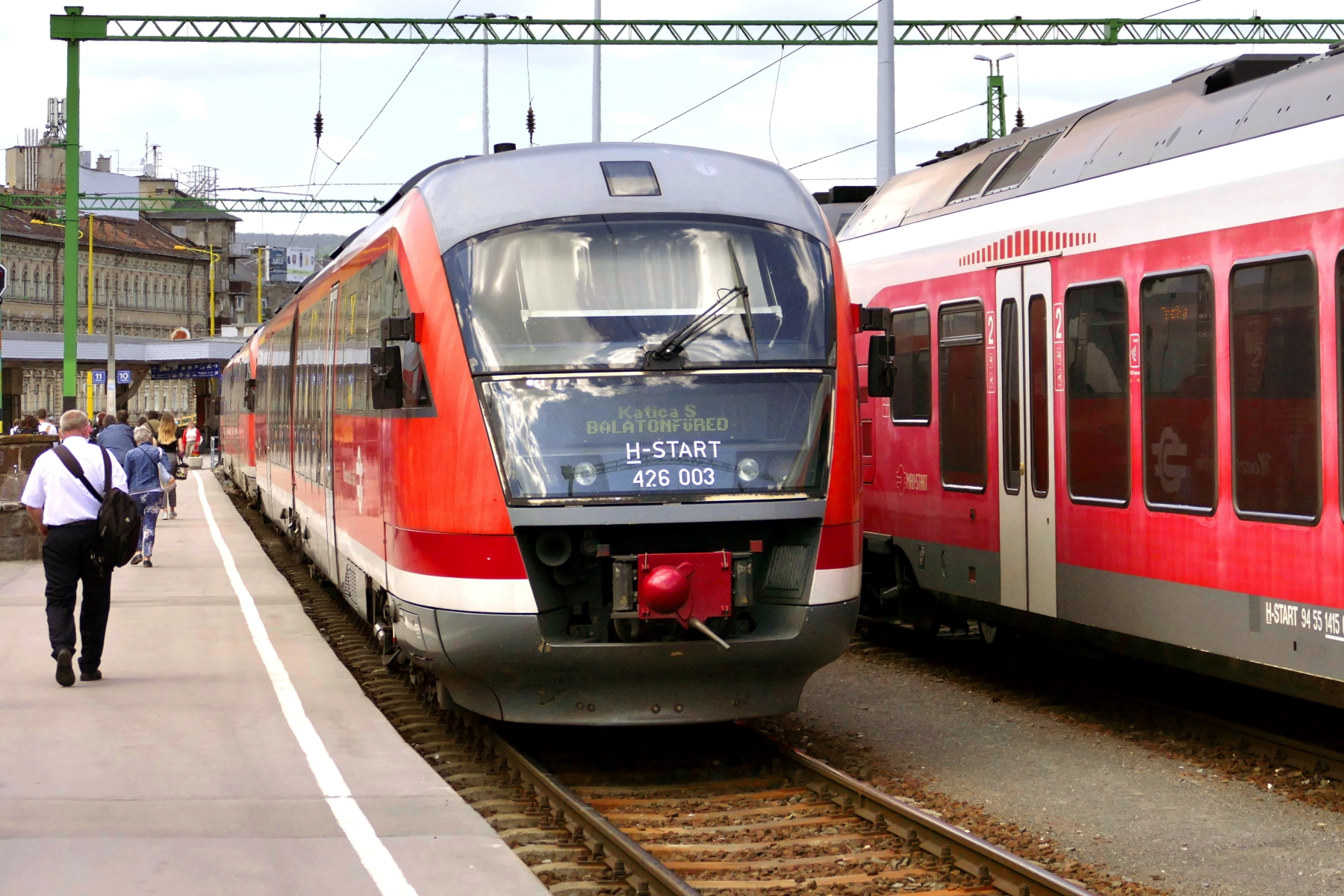 Kalauz nélküli vonatok indulnak Budapest körül