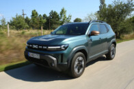 Meglepően más az új Dacia Duster. Itthon teszteltük 148