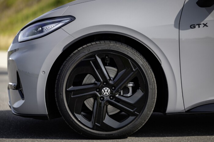 Nem épített még ilyen sportos villanyautót a VW 8