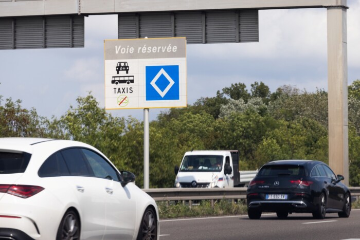 Tudod, mit jelent ez a furcsa KRESZ-tábla? 1
