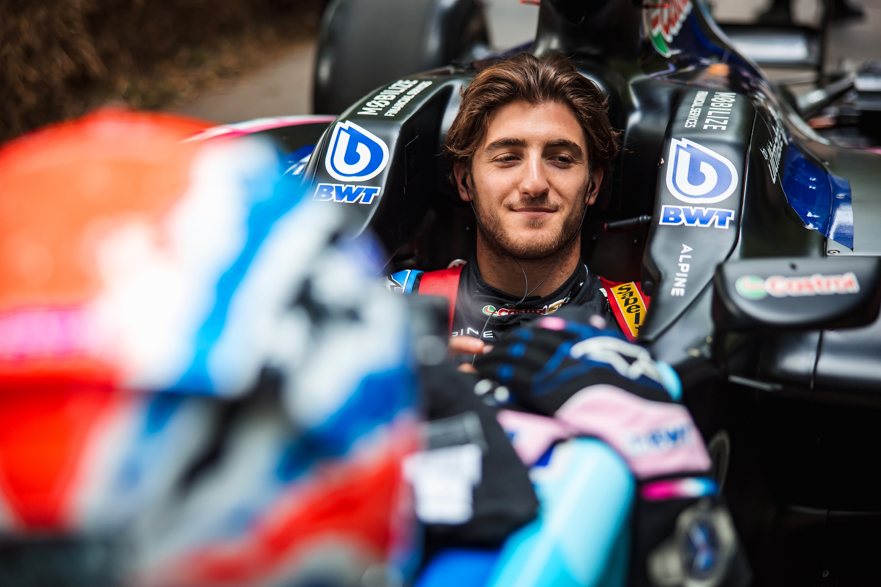 F1: Újoncpilóta vezeti az Alpine-t 2025-ben