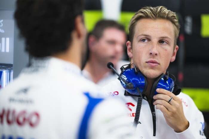 Öt pilótája lehet a Red Bullnak a Forma-1-ben 2 | Vezess Öt pilótája lehet a Red Bullnak a Forma-1-ben 2