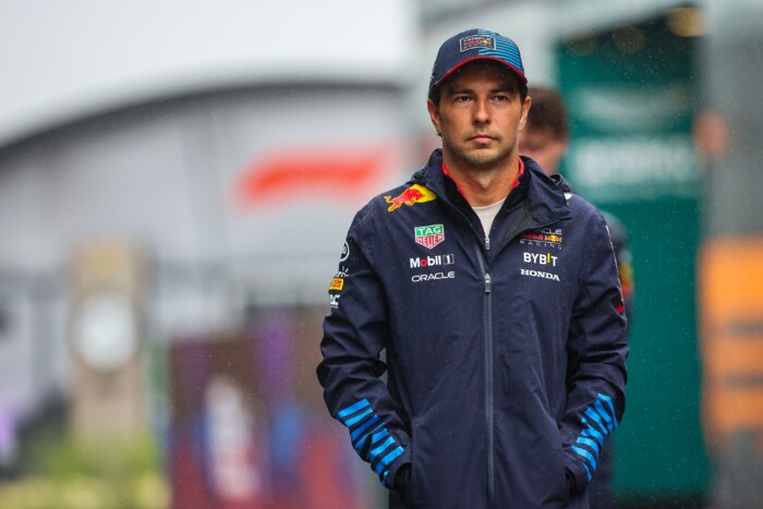 F1: Perez sajnálja Hamiltont, de büntetné