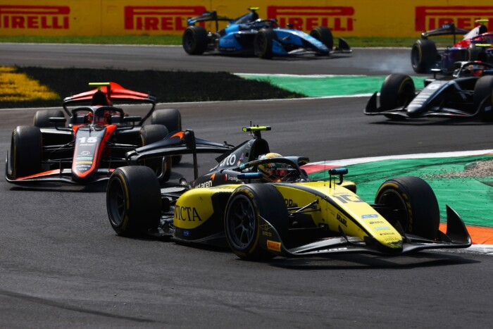 Példátlan döntés született az F1 betétfutamán