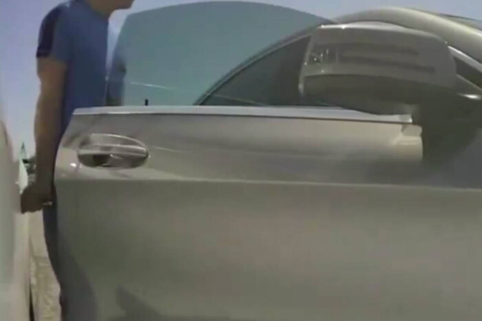 Leleplezte a kulccsal karcolót a Tesla kamerája