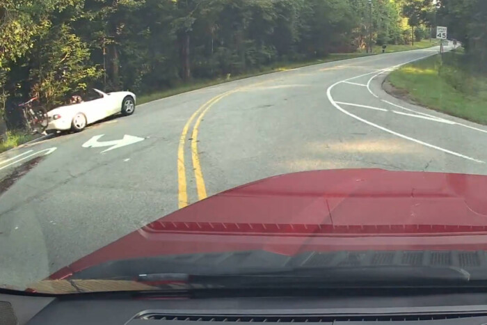 Az év tahó előzése vagy érthető manőver?