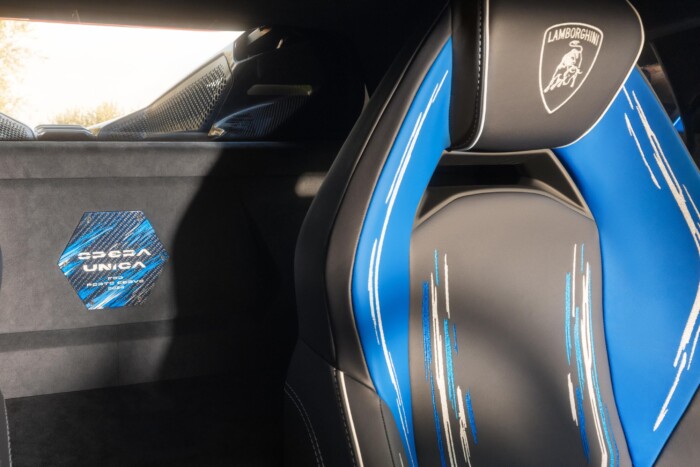 12 hétig tartott lefesteni ezt az autót 8