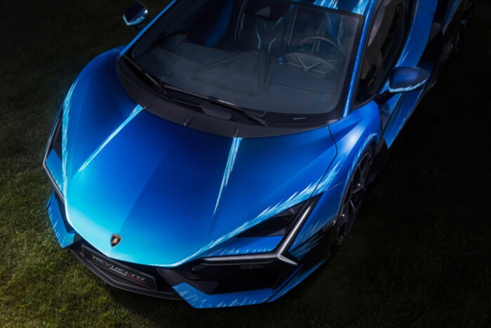 12 hétig tartott lefesteni ezt az autót