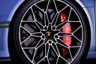 Versenytechnológiákkal jön a legújabb Lamborghini 63